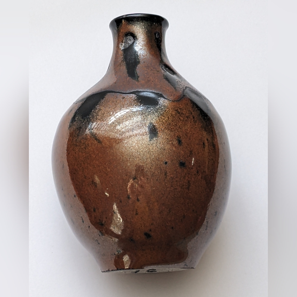 Studio Red & Black Stoneware Bud Base (Signed) - Picture 5 of 7